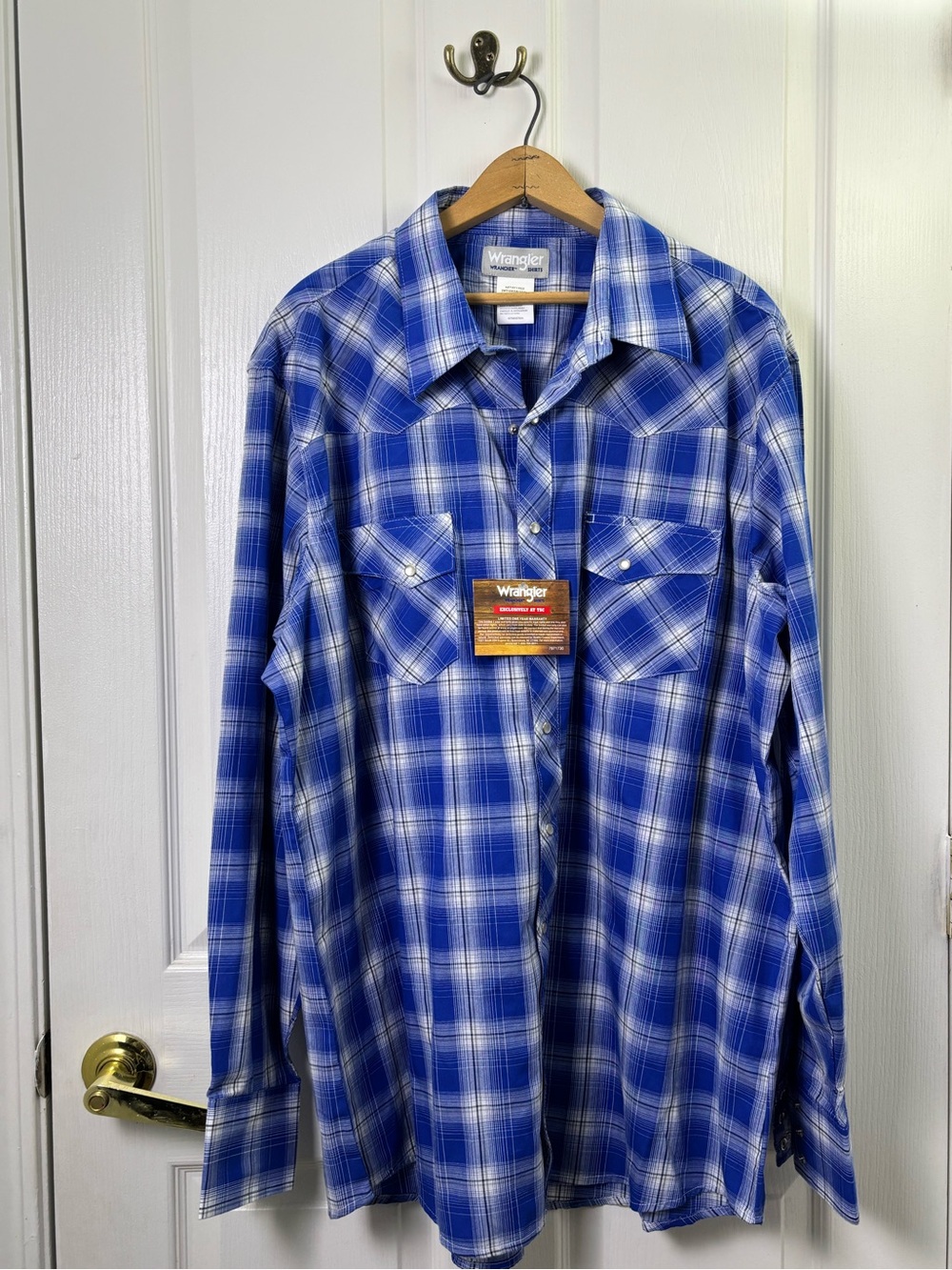 NWT Wrangler Men's Blue Plaid Western Shirt
